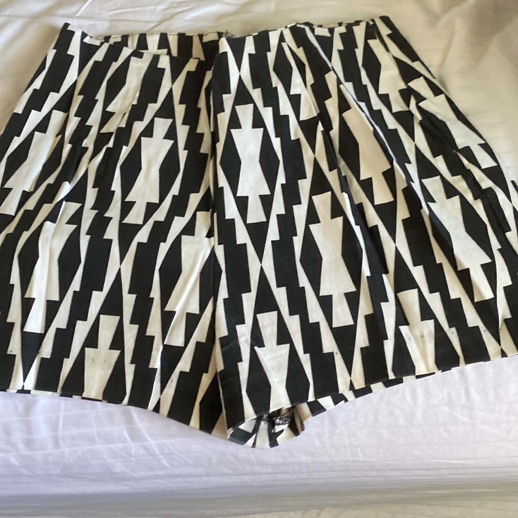 Aztec Short